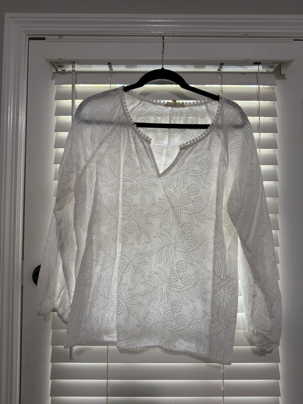 Solitaire White Eyelet Embroidered Peasant Blouse